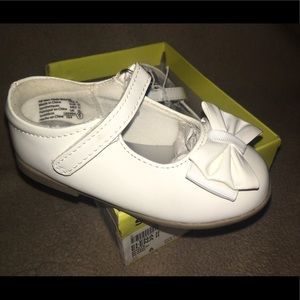 White Bow Flats